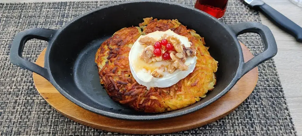 Renaud Kyokushin_Restaurant le Raisin_Alle_review