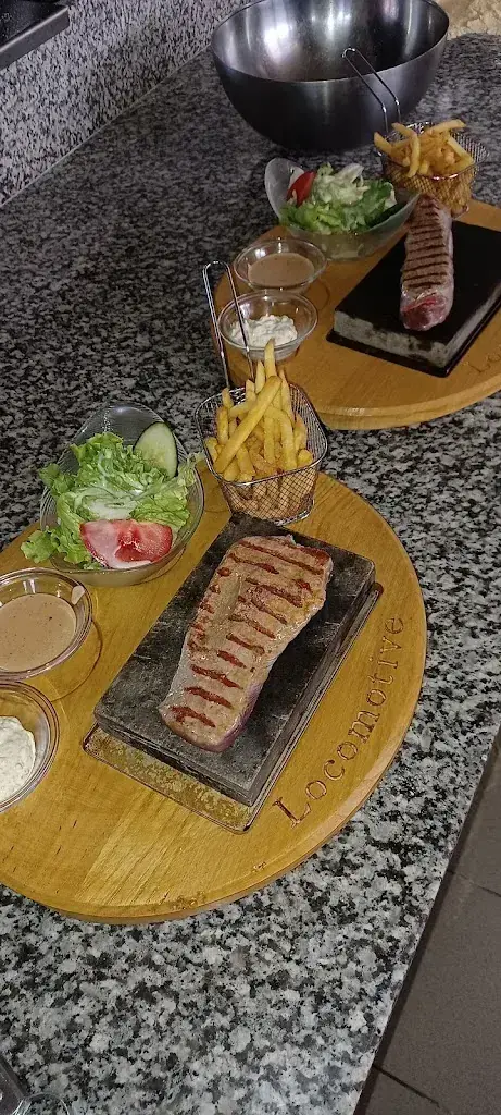 Menu_Hôtel-Restaurant-Pizzeria La Locomotive_Boncourt_image_8