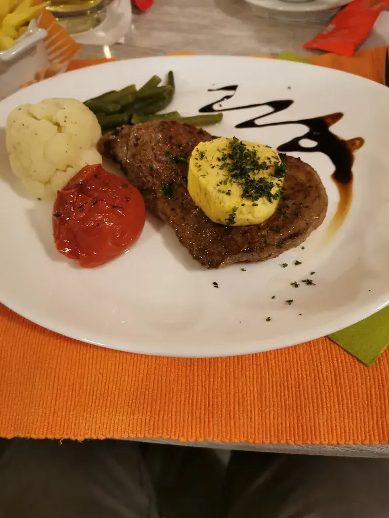 Dominique Friche i_Maison du Tourisme - Restaurant du Terroir_Saint-Ursanne_review