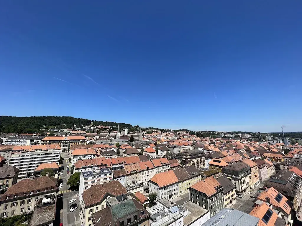 une fille qui découvre_Citerama_La Chaux-de-Fonds_avis