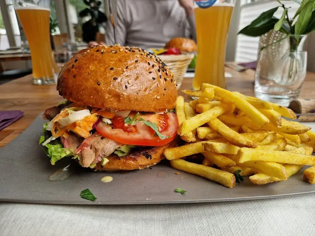 Melissa Roberts_Zentrum Balzers_Liechtenstein_Bewertung