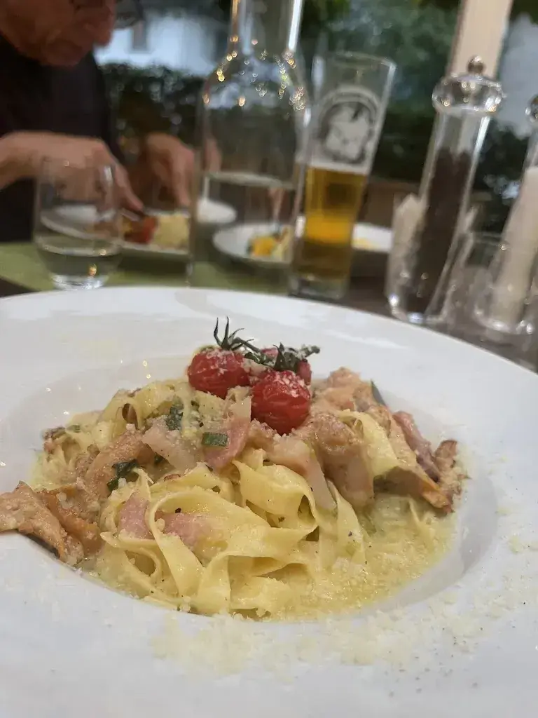 Robin Lenowsky_Restaurant Höfle_Liechtenstein_reseña