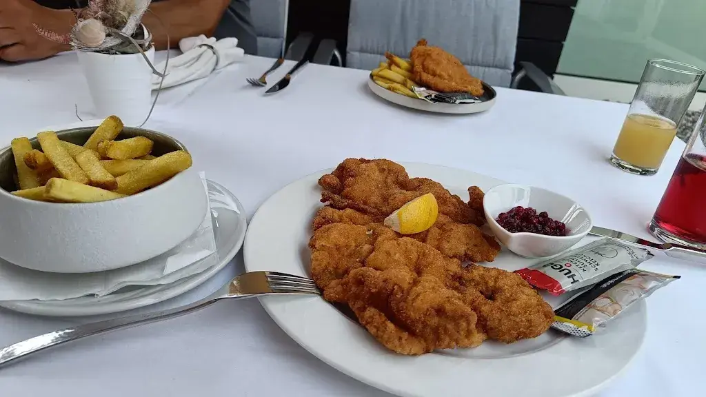 Adrian_Restaurant dasRiet_Liechtenstein_reseña