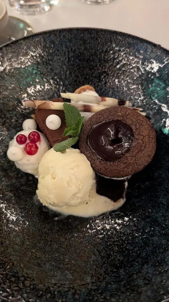 Andrea Howald_Rhistaurant_Liechtenstein_review