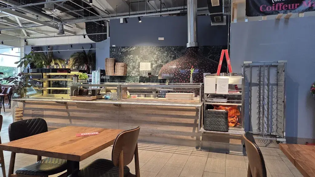 Luka Vizintin_Desa_Liechtenstein_review