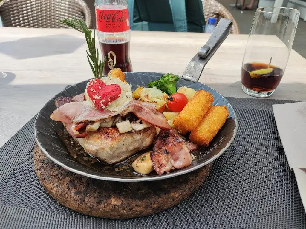 Restaurant Rössli_Schwarzenberg_slider_image_2