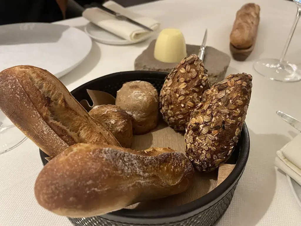 FaFa_Maison Wenger_Le Noirmont_review