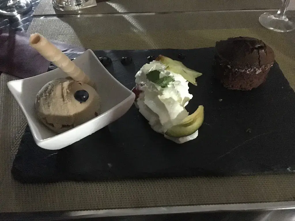 Marie Love_Restaurant Carnotzet - Chez Rémy_Le Landeron_avis