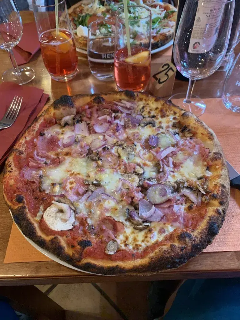 Mathieu Leboeuf_Bellevue Pizzeria Restaurant_Saignelégier_avis