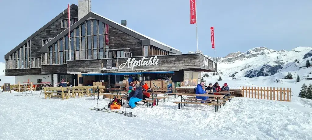 Eskeatnaf Mulugeta_Alpstubli am Trübsee_Engelberg_review