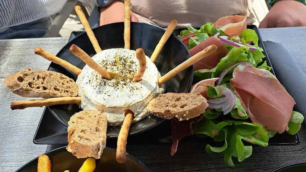 Restaurant Le 360_France_slider_image_2