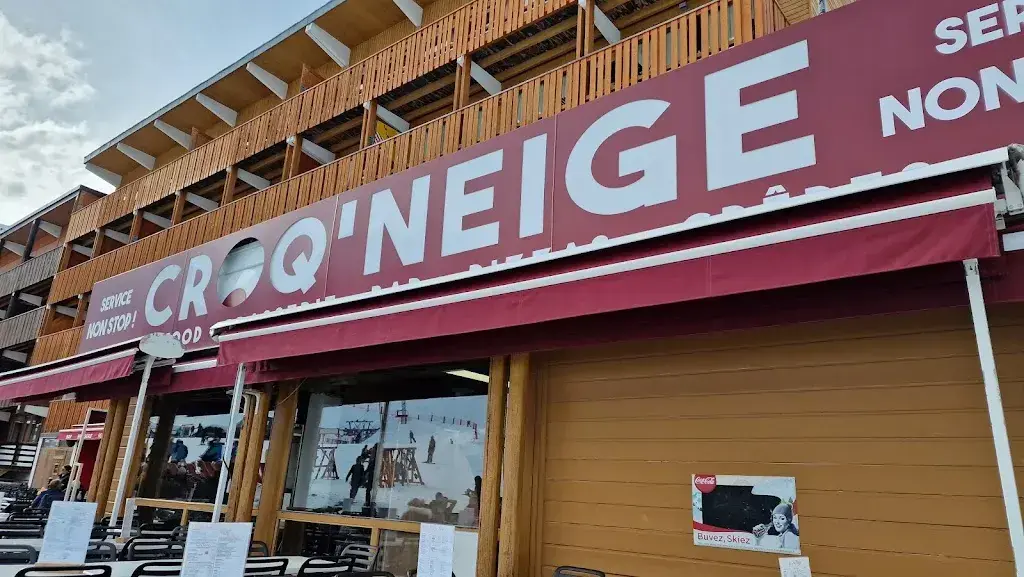 Ellie The Goldendoodle_Croq'Neige_France_review