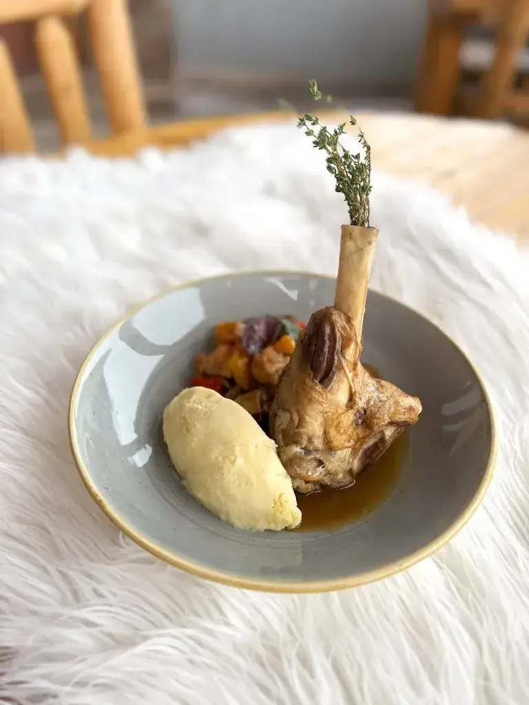 Le K2_France_slider_image_2