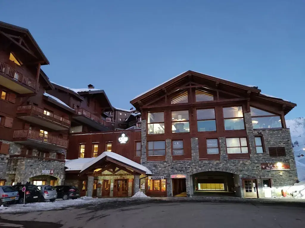 Le 4810_France_slider_image_3