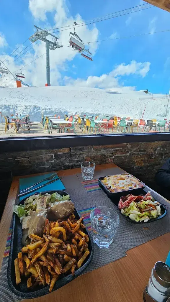 Leung_Le Chalet des Dolines_France_recensione