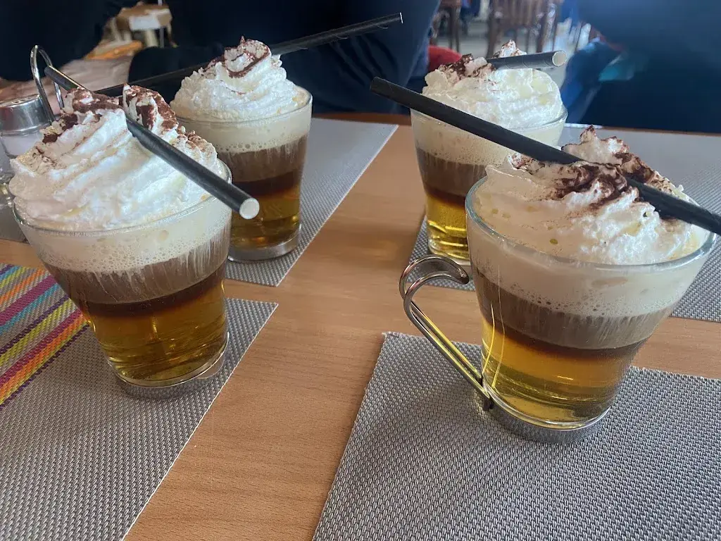 Robert Brown_Le Chalet des Dolines_France_recensione