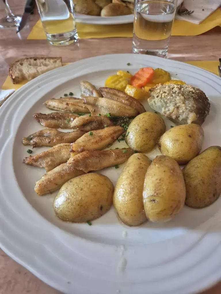 Carmen Bula_Café restaurant de l'Aigle_Romont_review