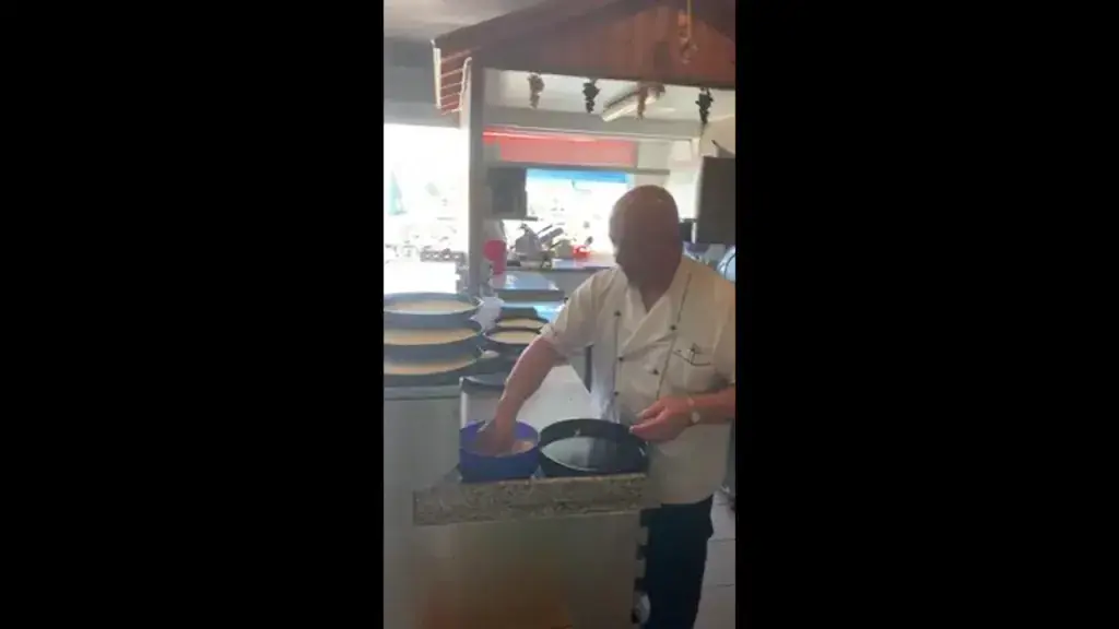 Levent Gökkaya_Pizzeria Perrausa_Romont_review