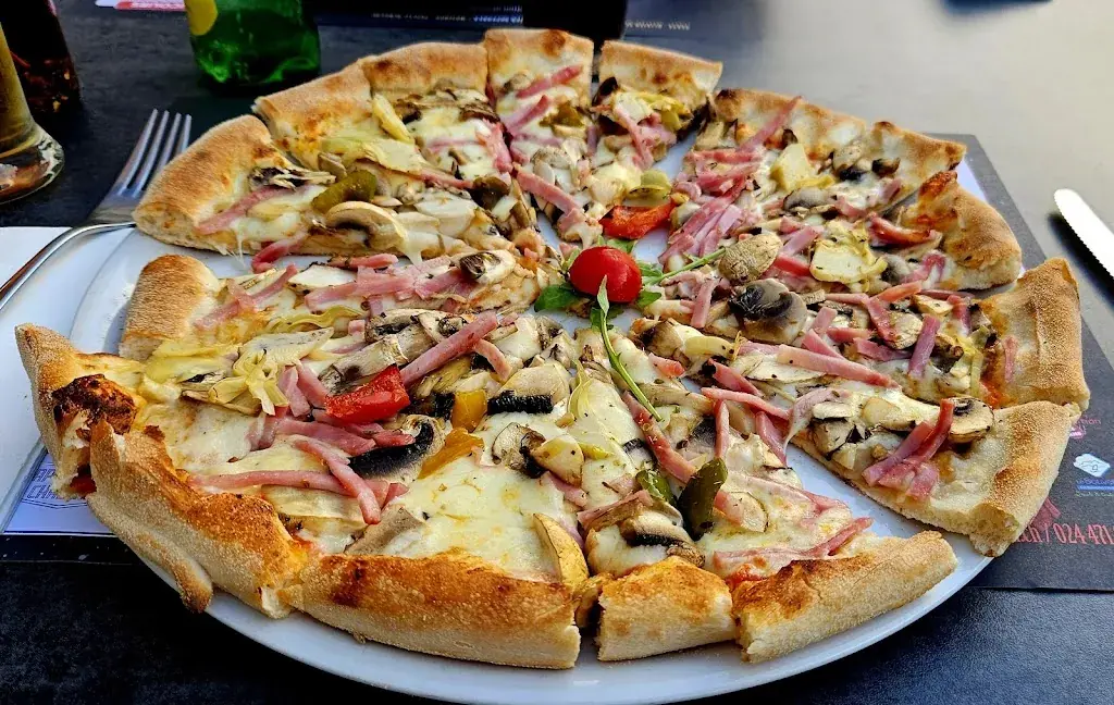 Menu_Mega Star Pizza_Romont_imagen_8