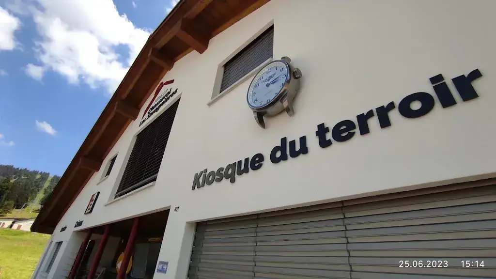 Patrick Eruimy_Maison Chasseral - Les Savagnières_Le Pâquier_review