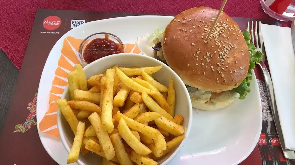 Melody Fasolis_La Cantinita_Bévilard_reseña