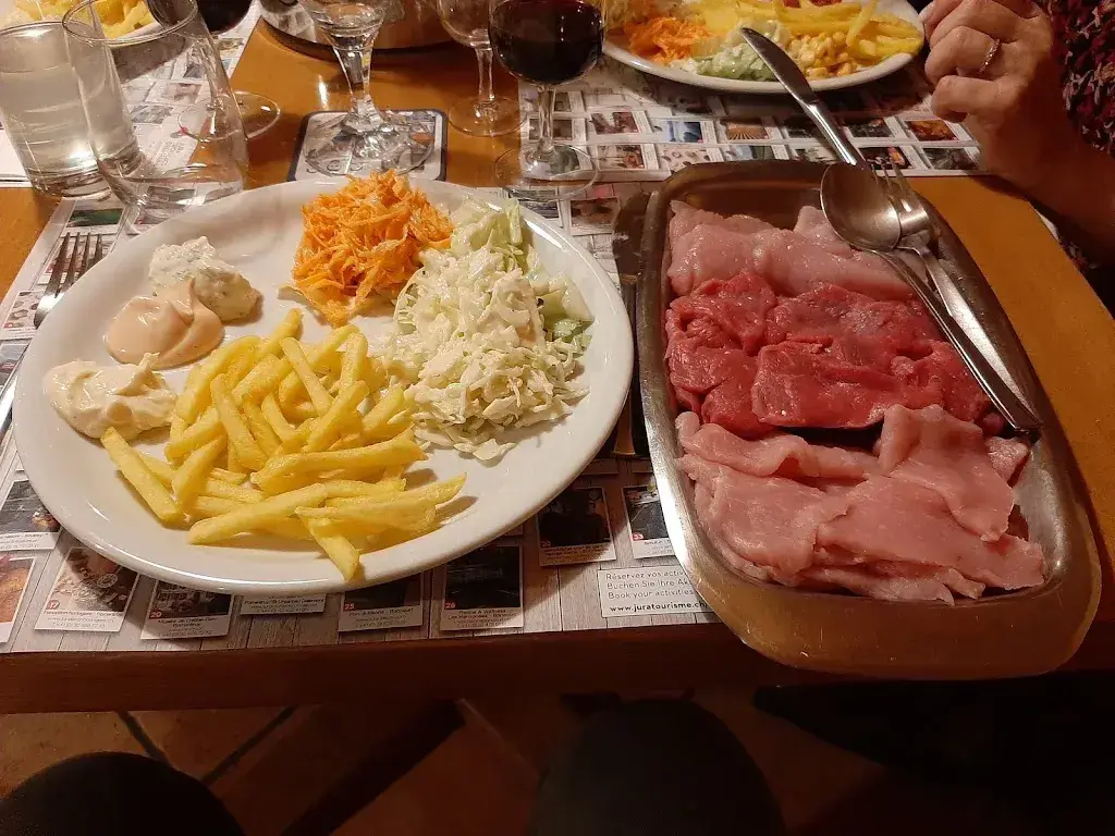 Auberge de Jolimont restaurant à Glovelier