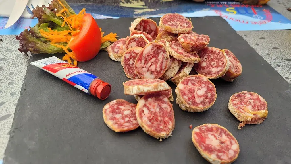 Marie Ryska_l'Ecureuil_La Chaux-de-Fonds_review