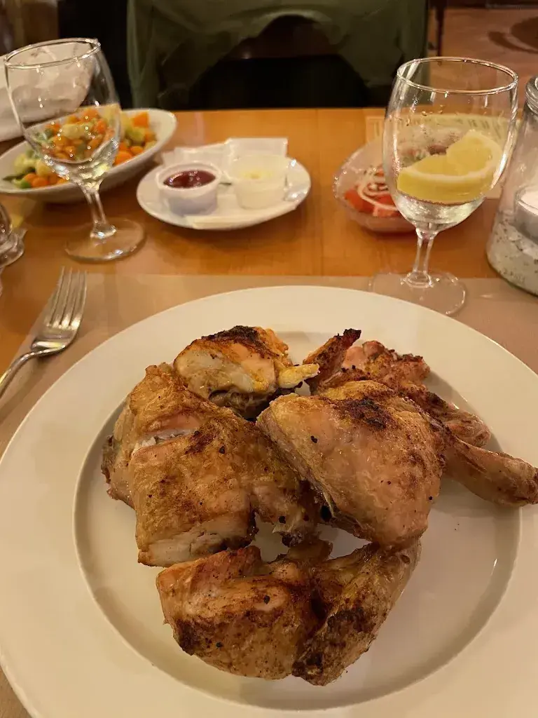 Ana Maria Palacios_Gasthof Bären Aarburg_Aarburg_avis