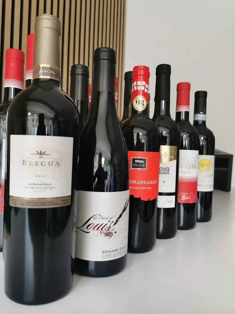 Julien Gallina_Cristal Bar Vinothèque_Reconvilier_review