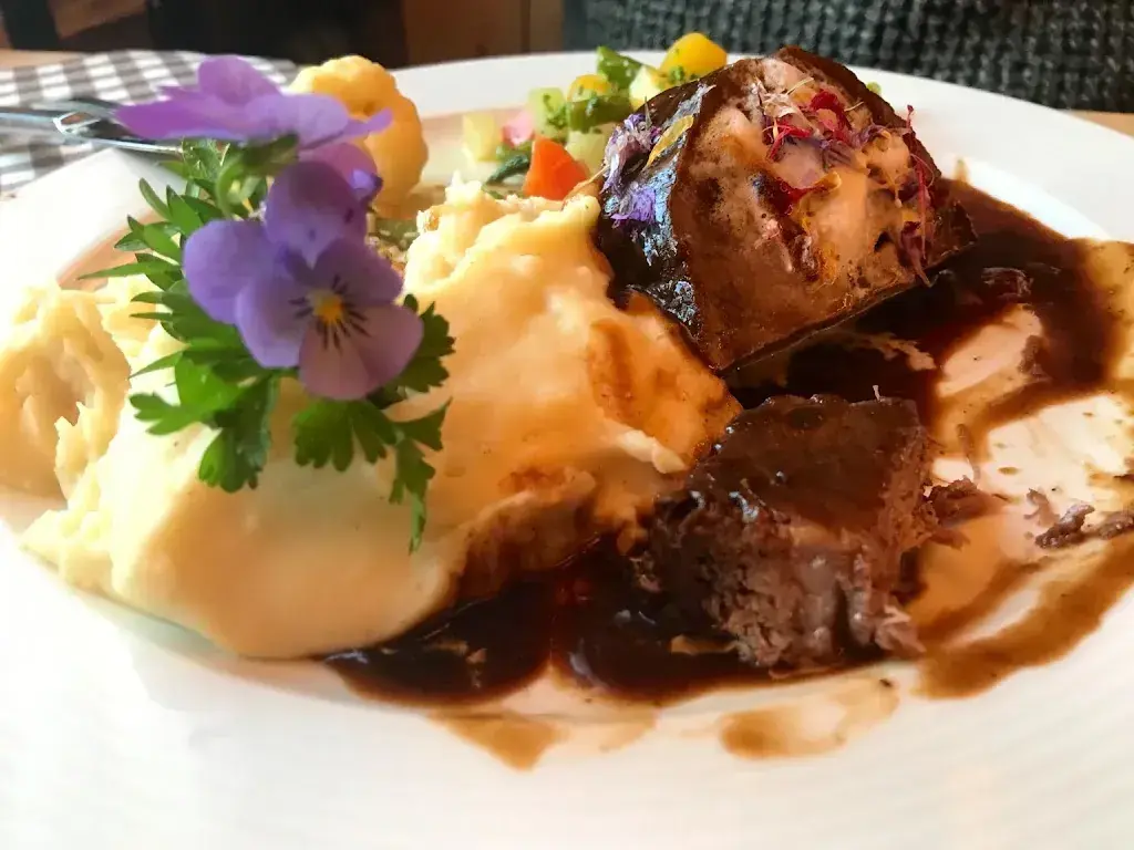 Menu_Unterlauelenalpwirtschaft_Hergiswil_image_8