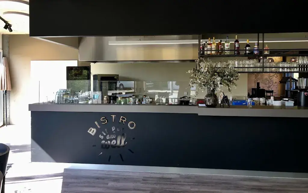 Laura Schwab_Bistro Simply and Well_Täuffelen_review