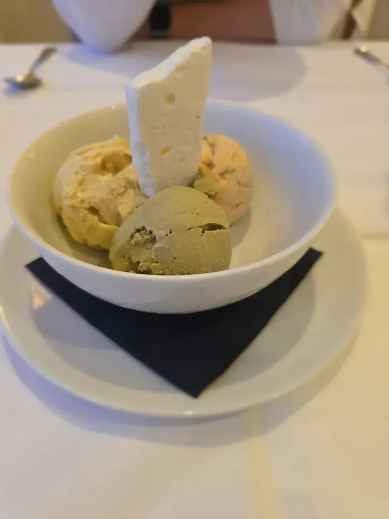 Menu_Restaurant Altitude bei Beausite Park Hotel_Wengen BE_image_7