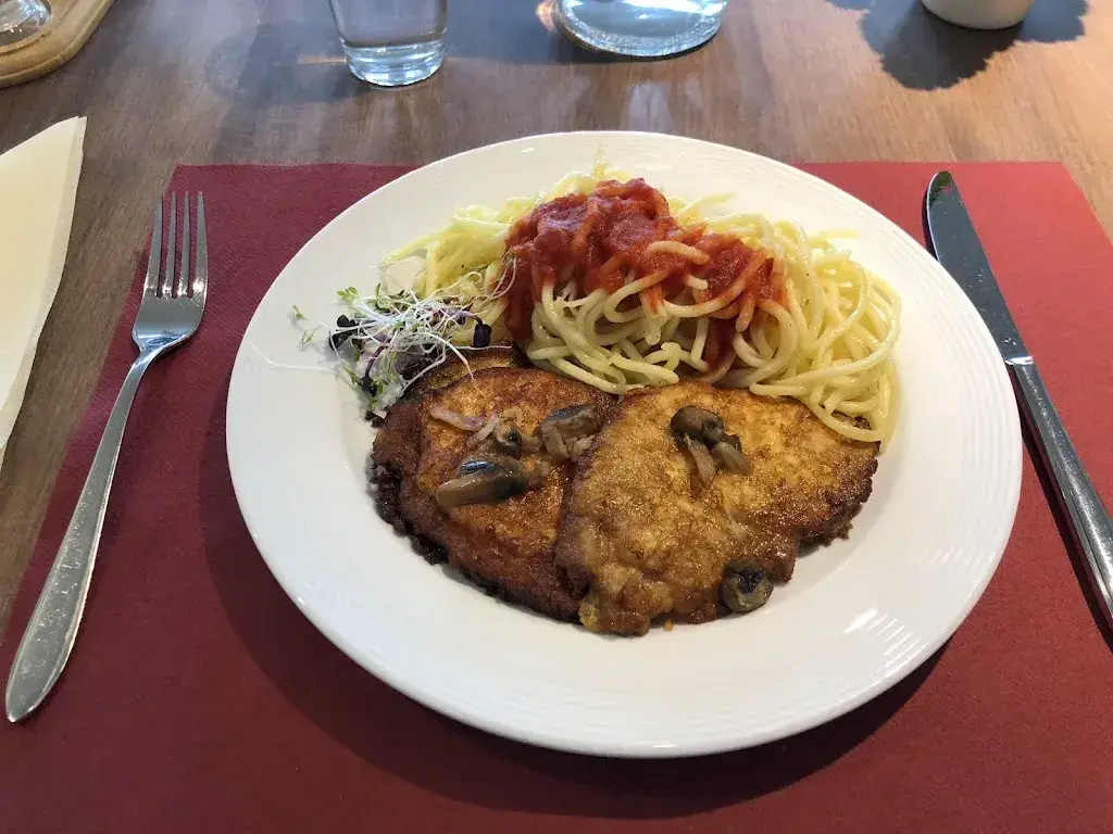 Urs Schlatter_Bio Restaurant zum Kantonsschild_Galmiz_avis