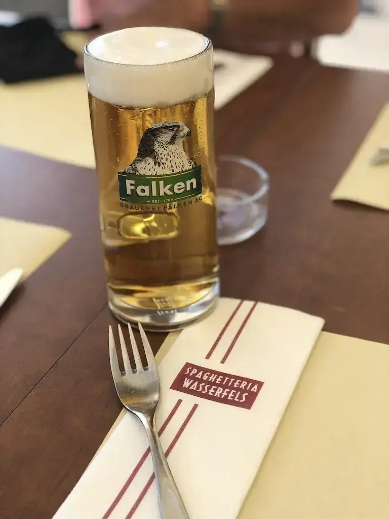 max_Restaurant Wasserfels_Stein am Rhein_avis