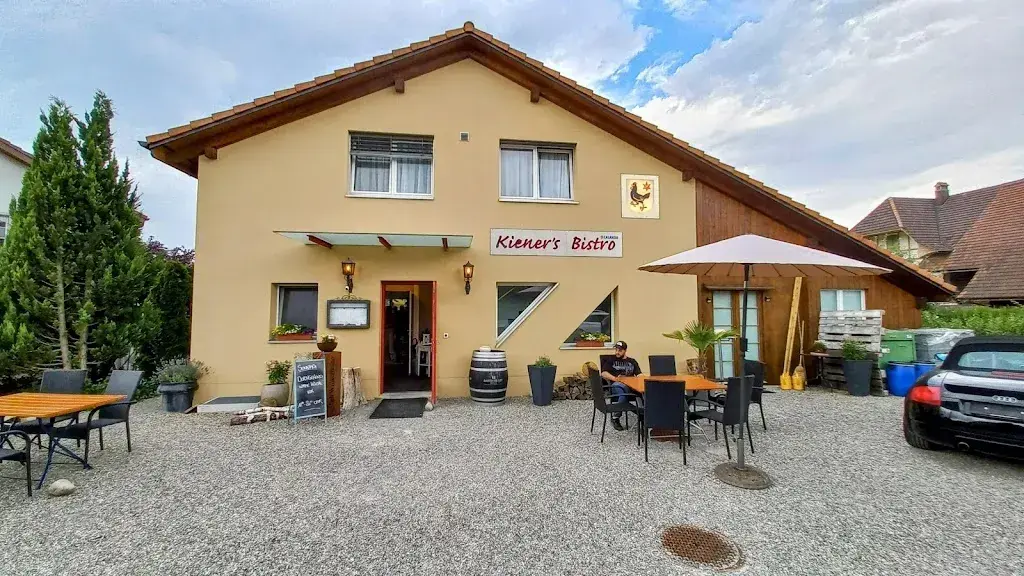 B. Friedli_Kiener's Bistro_Finsterhennen_review