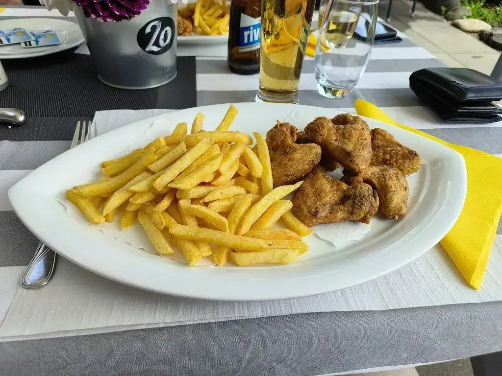 Märcu Spring_Kiener's Bistro_Finsterhennen_review