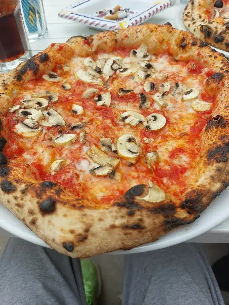 Menu_Kiosk am See / Strand Bistro_Lüscherz_image_6