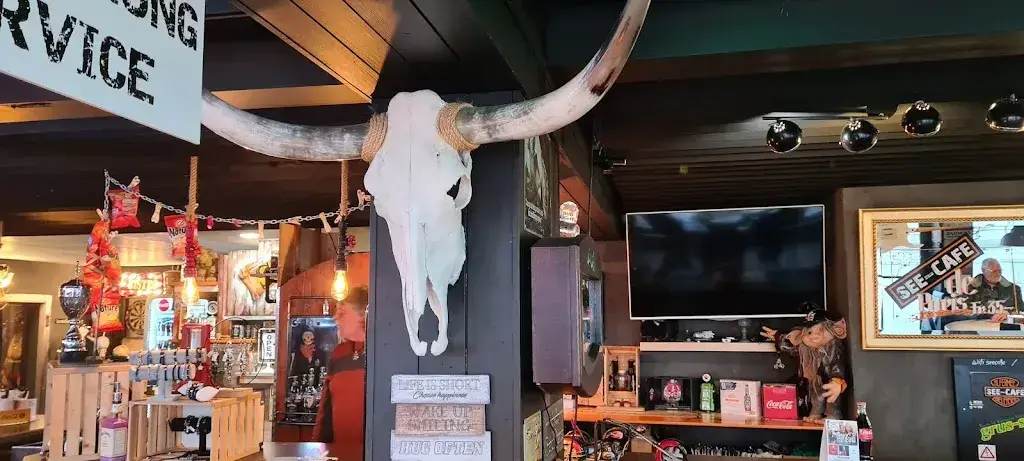 Oli Schibli_See-Café Alfermee by Maria & Luisa Traiteur_Tüscherz-Alfermée_reseña