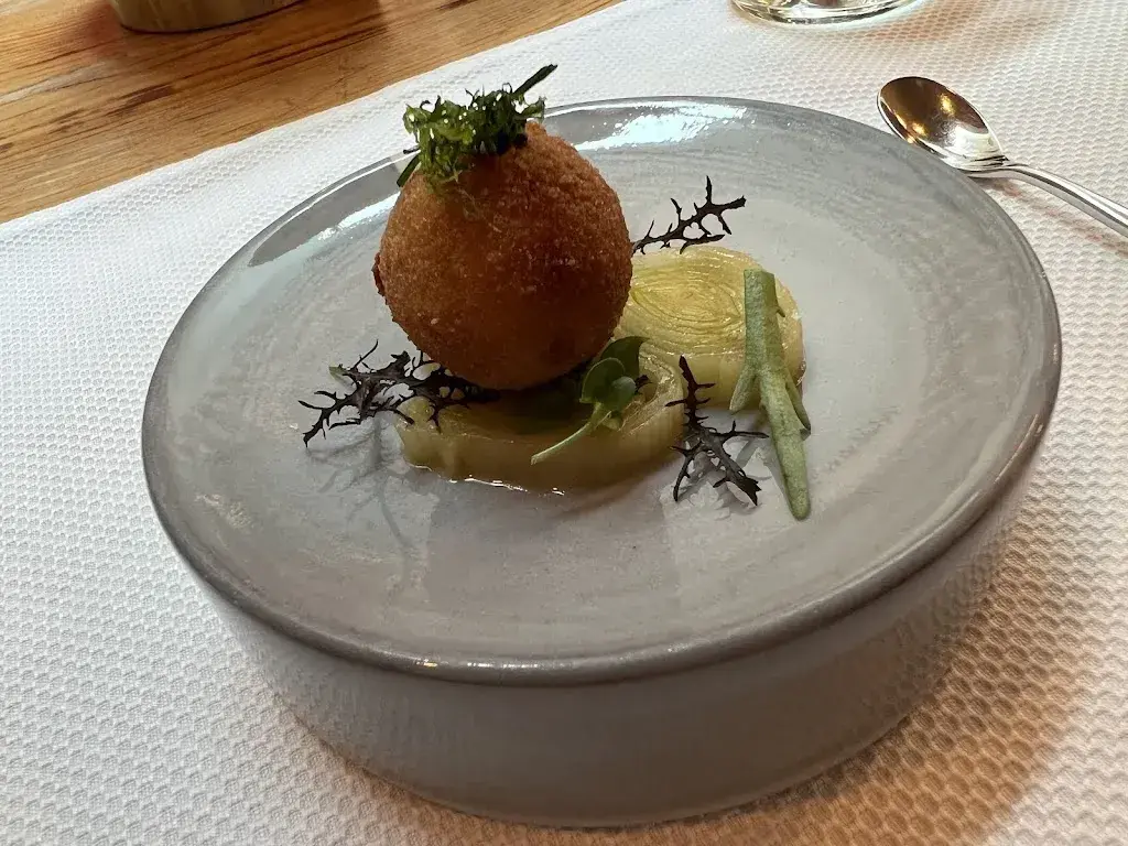 Thomas Niebergall_Le Pérolles_Fribourg_review