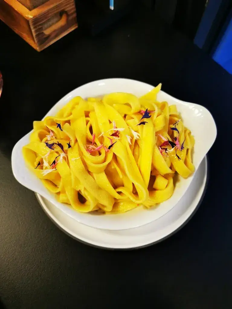 Maurice Passello_La Véranda Chez Jojo et Rico Sàrl_Pont-la-Ville_avis