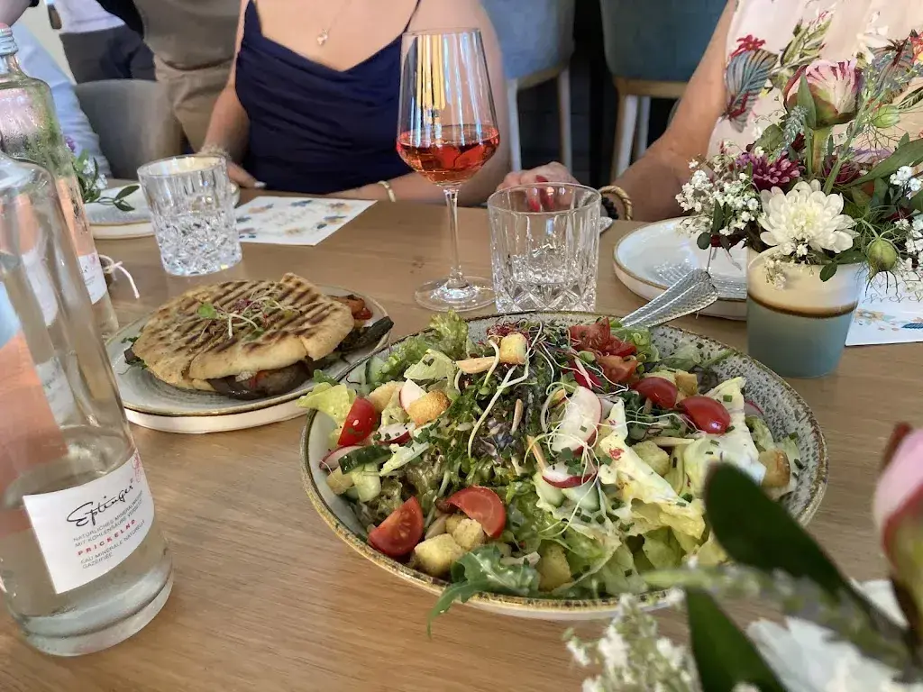 NORA - café & bistro_Bätterkinden_slider_image_3