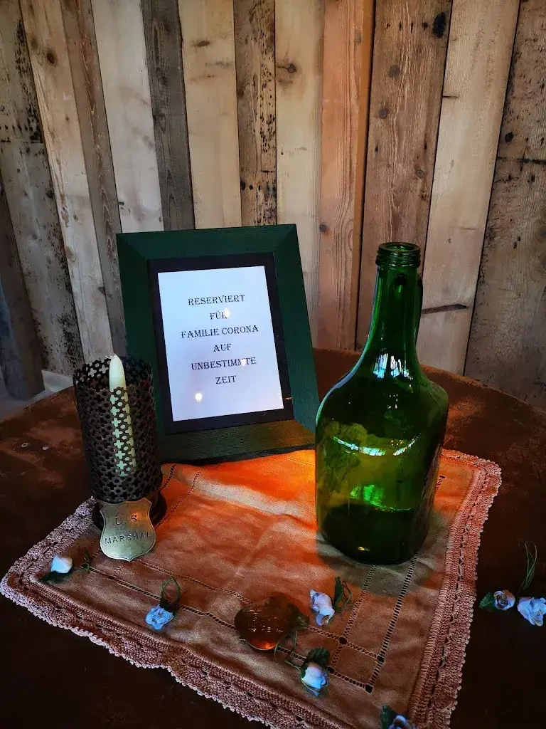 tom waugh_Road Stop Cafe_Lohn-Ammannsegg_avis