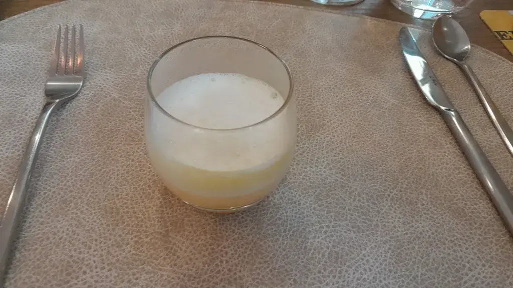 Anthony O'Connell-Gros_Auberge d'Hauterive_Hauterive_review