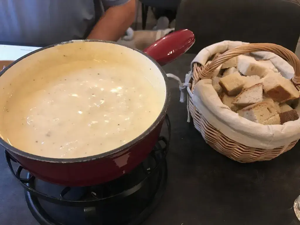 Karel Srsen_Le Montagnard_St Blaise_review