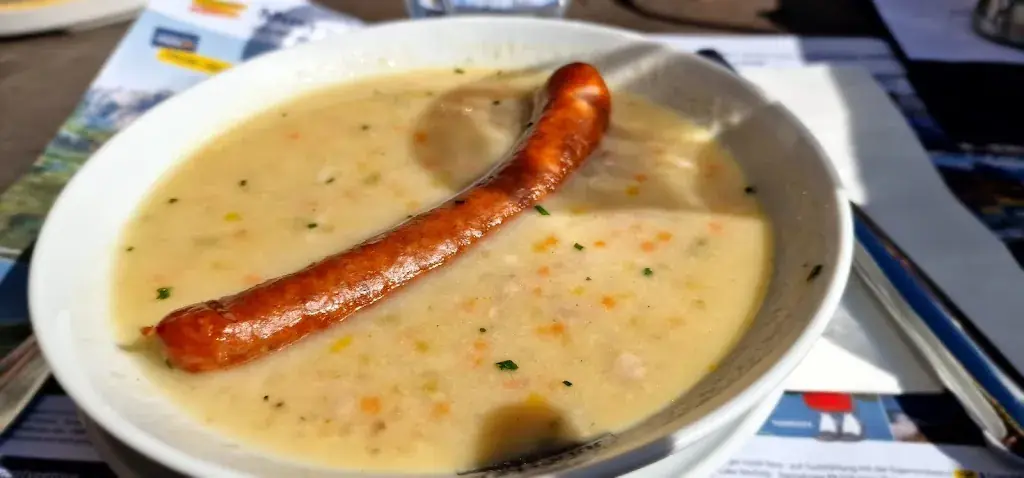 Andrey Khorlin_Restaurant Eigergletscher 2320 m_Eigergletscher_review