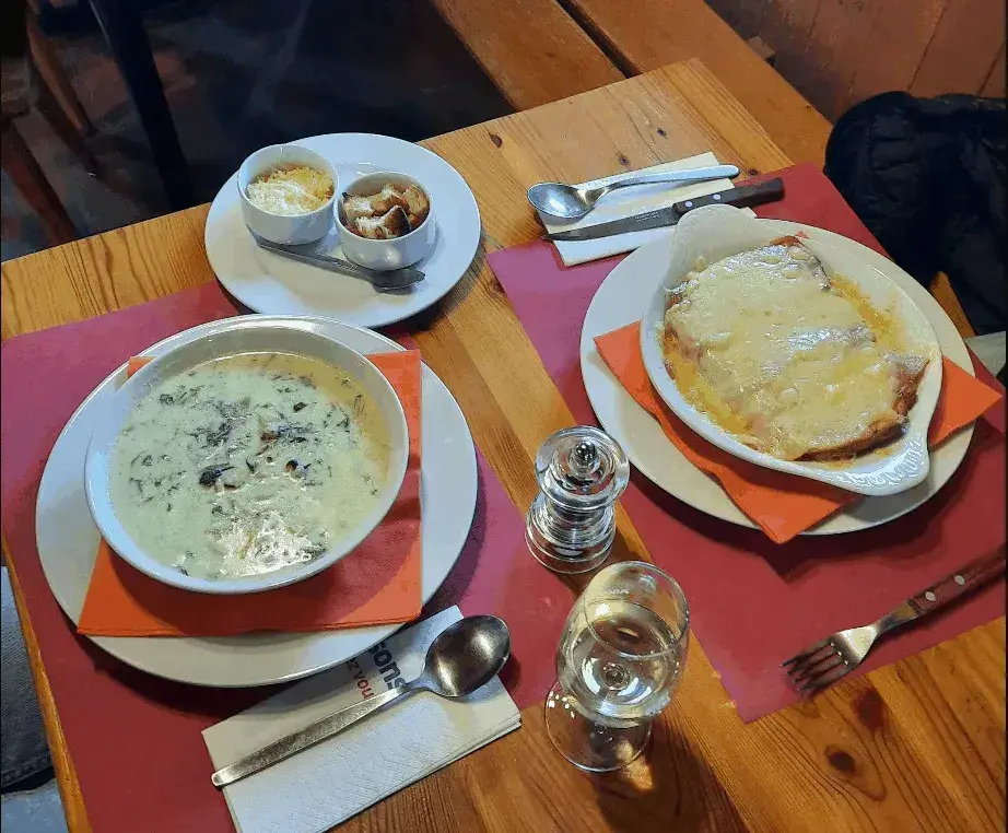 Ma Nee_Buvette de La Chia_Bulle_review