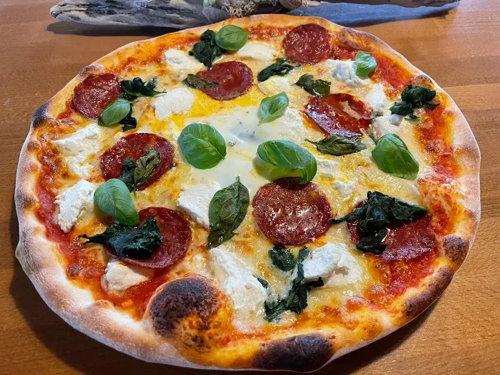 Menu_Restaurant Pizzeria Zentrum_Täuffelen_image_4