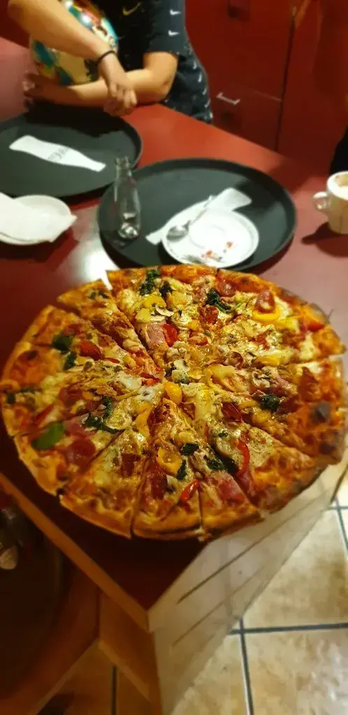 Menu_Restaurant Pizzeria Zentrum_Täuffelen_image_7