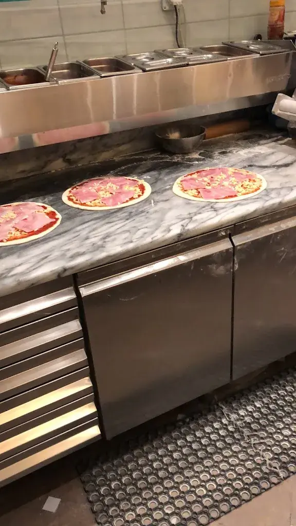 Menu_Mega Pizza Kurier Münchenbuchsee_Münchenbuchsee_image_7