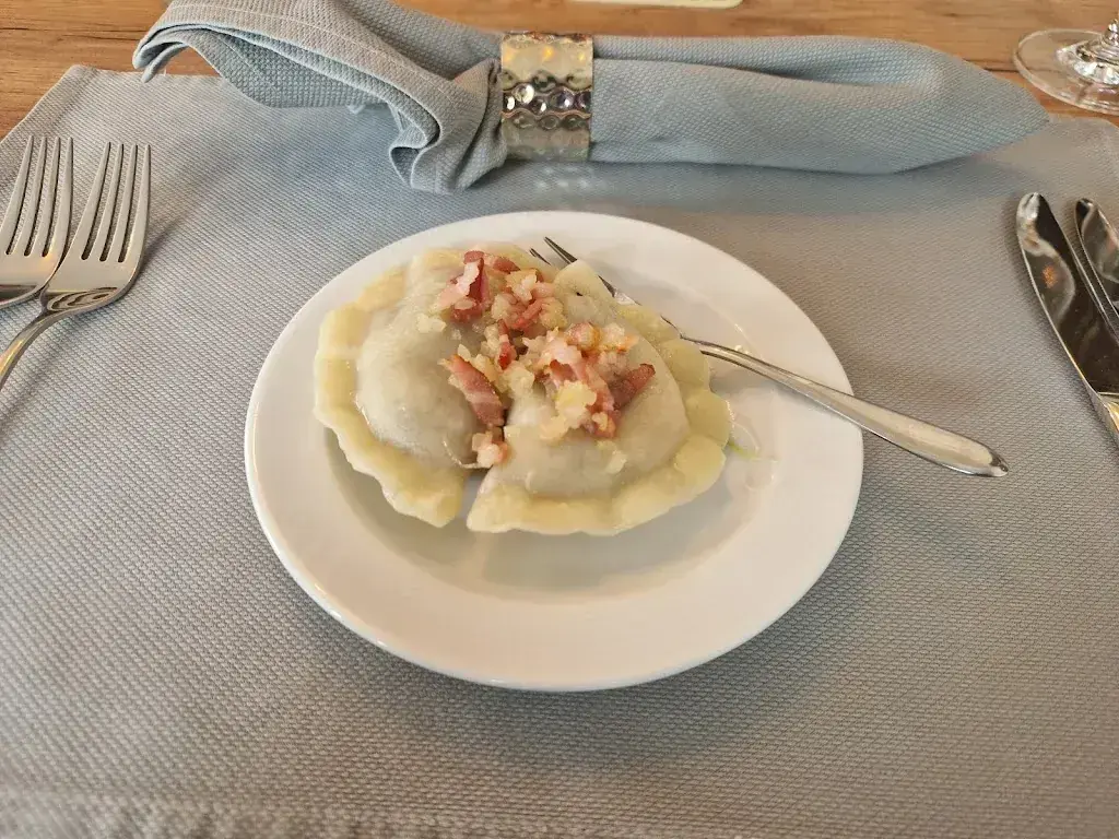 Milan Chmeliar_Restaurant Benken_Steg_review